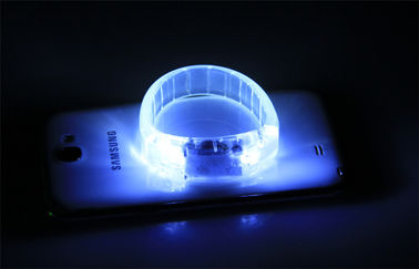 Karanlık Bileklikler yılında Özel Çocuk Oyuncak Yanıp sönen LED Bilezik Blister kartı / Glow