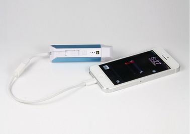 Alüminyum alaşımlı Konut mavi güç banka Plug - in TF kartı okuyucu ile